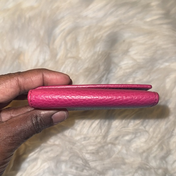 GUCCI SWING LEATHER KEY CASE EUC - Picture 7 of 9